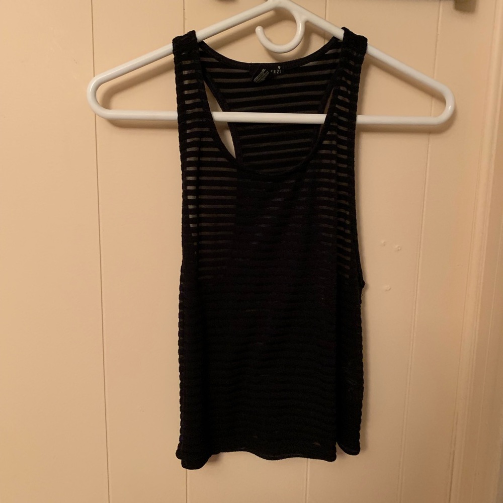 CROPPED TANKTOP